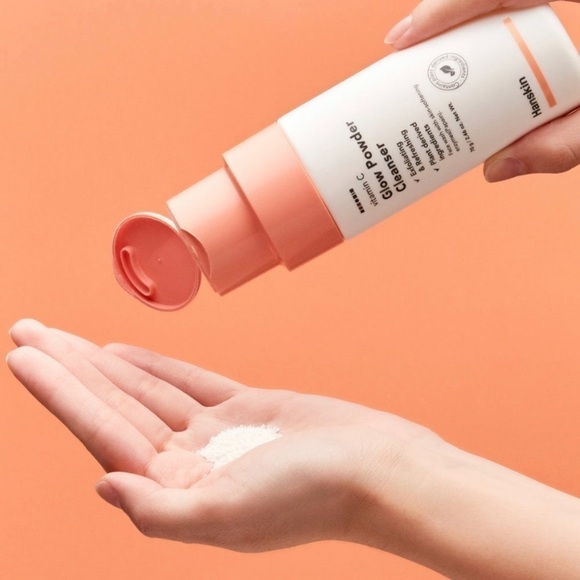 Hanskin Vitamin C Powder Cleanser | NEW | 70mL 2.46oz - Picture 3 of 14